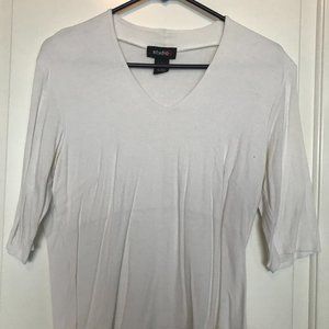 Women's L white v neck 3/4 sleeve top